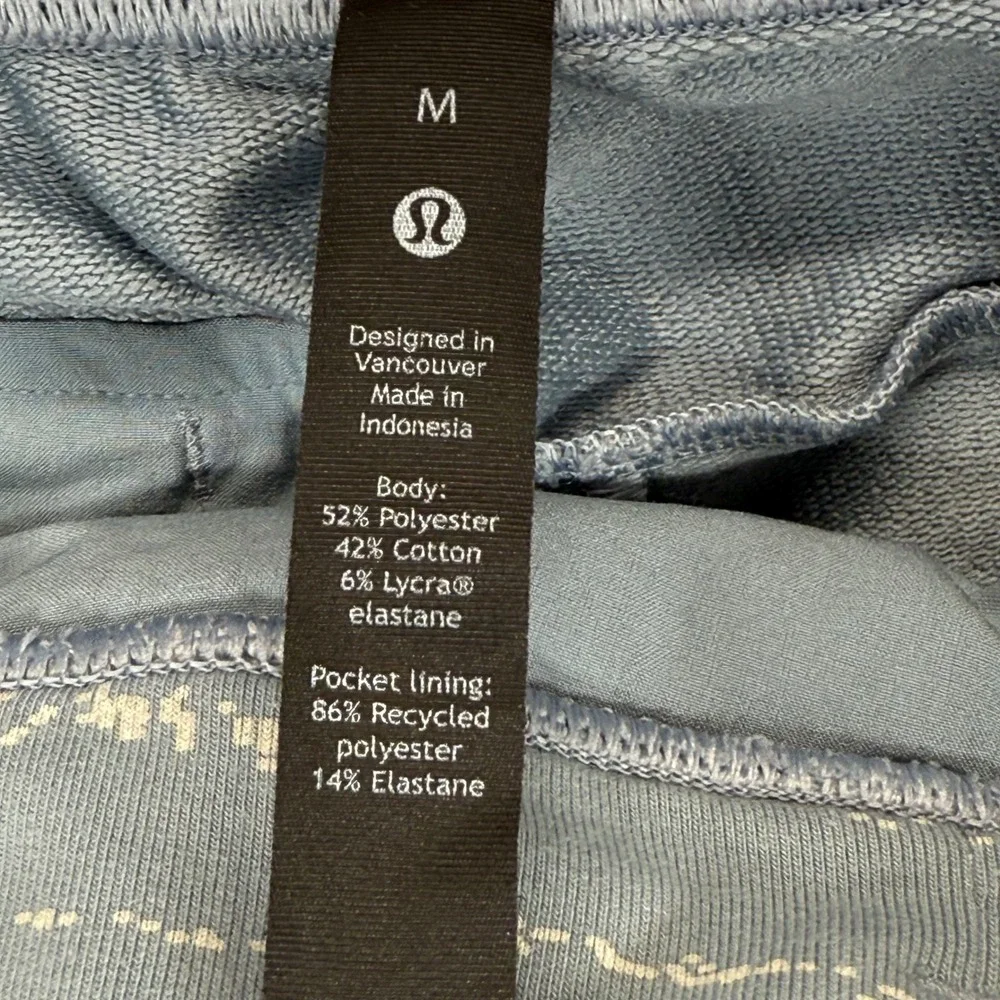 Lululemon M Athletic Shorts Drawstring Lightweight Casual‎ Activewear Gray